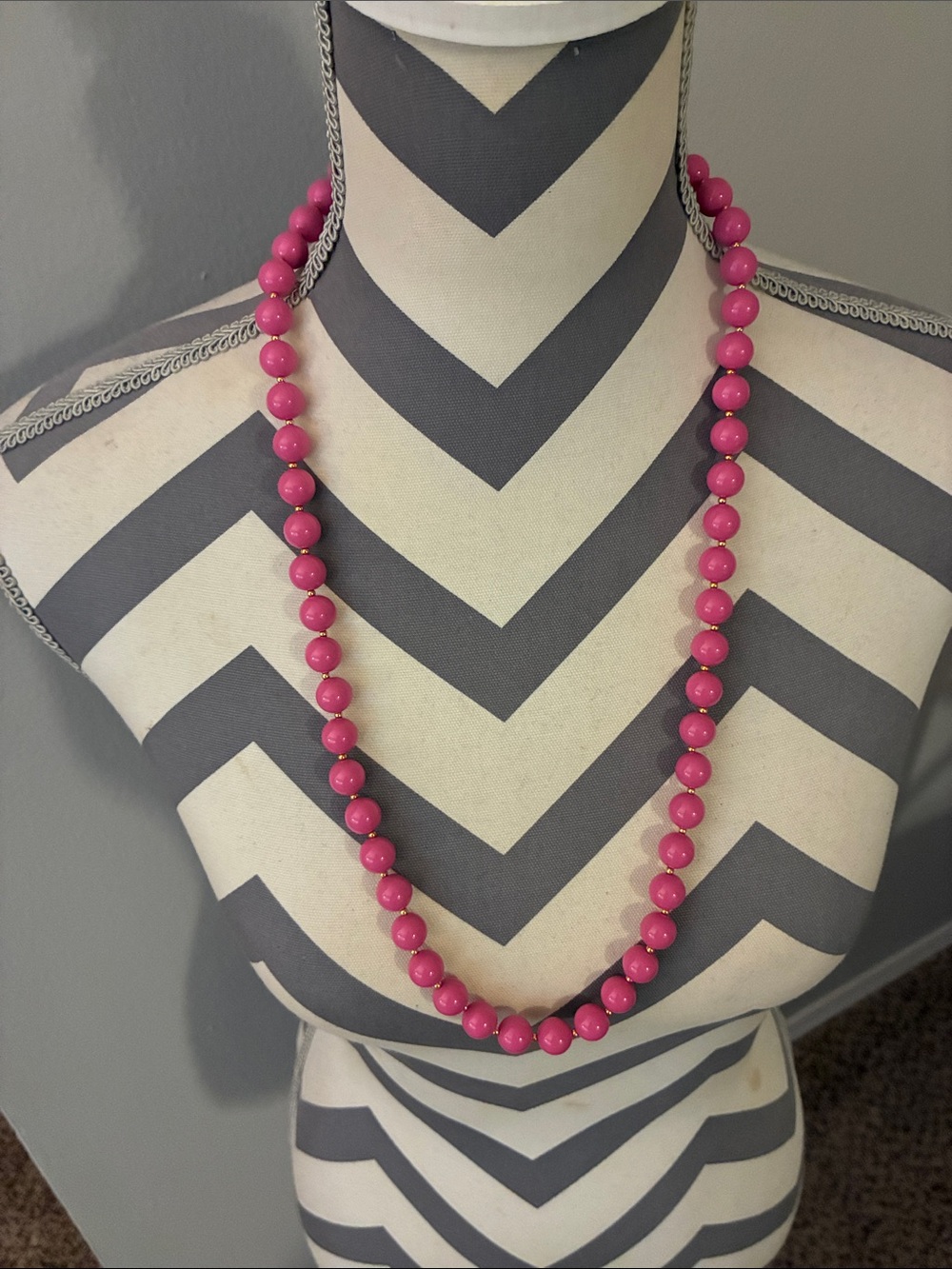 Vintage Costume Jewelry Necklace Pink Beaded Unbranded 30”